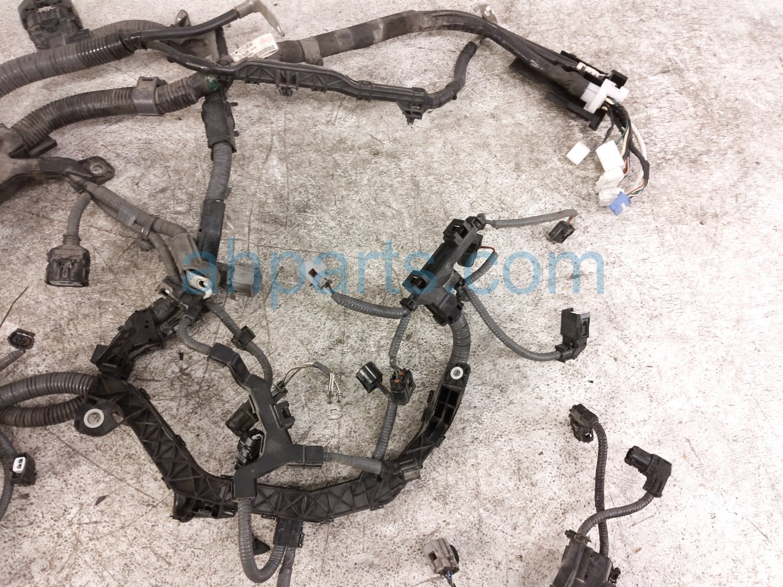 2020 Toyota Highlander Main Engine Wire Harness 3.5l Fwd 82121 0E340 Replacement 2020 Toyota Highlander Main Engine Wire Harness 3.5l Fwd 82121 0E340 Replacement thumbnail