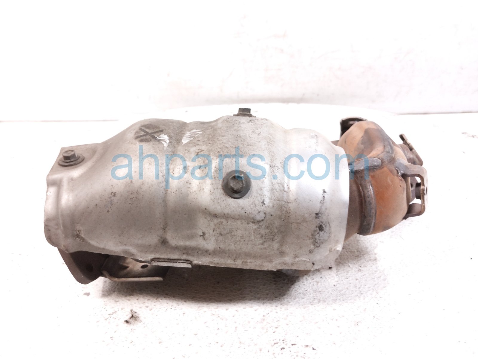 Toyota RH CATALYTIC CONVERTER - 3.5L FWD