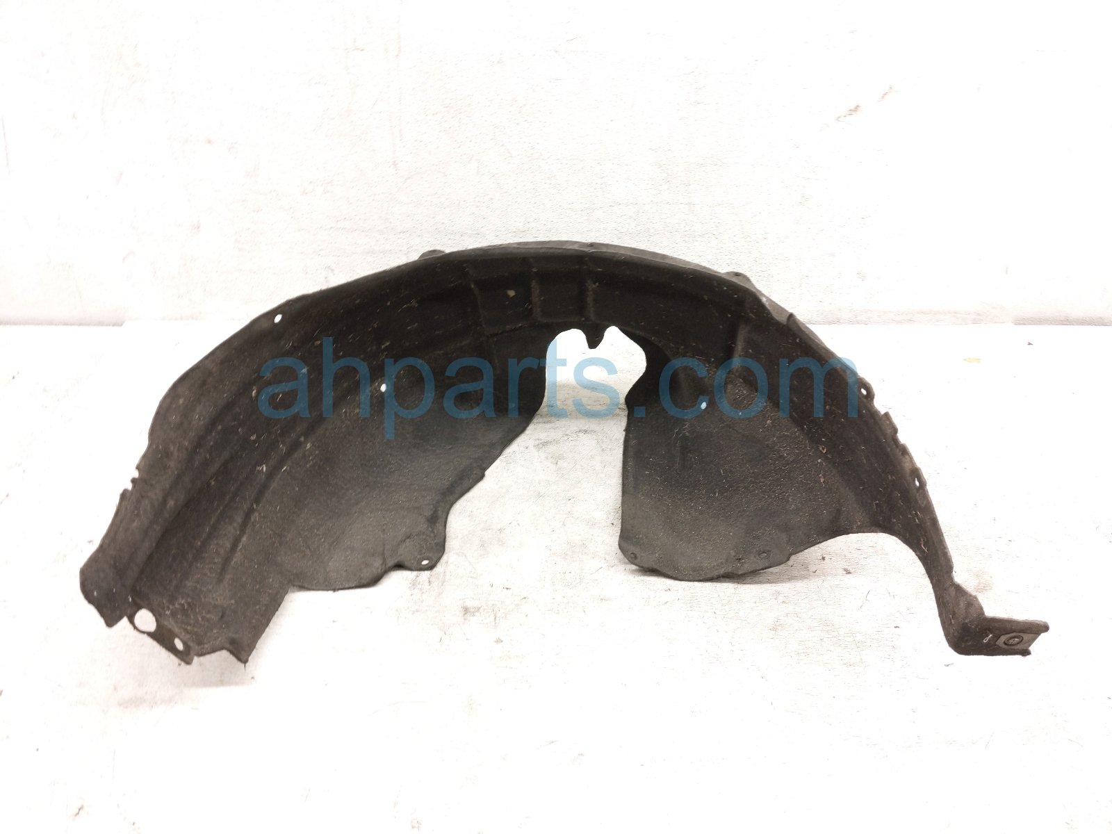 Rear driver INNER FENDER LINER
