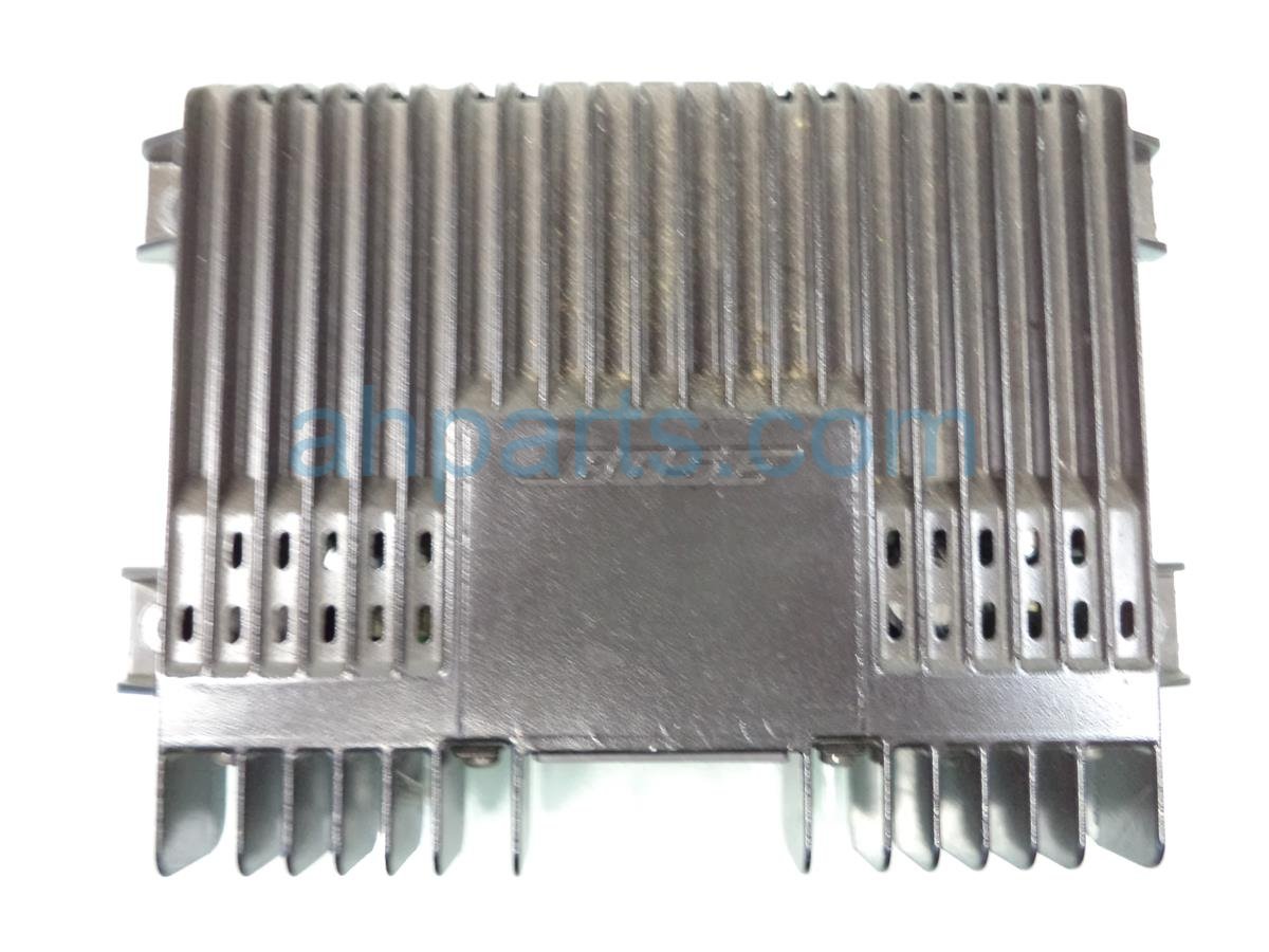 $25 Acura Bose amplifier