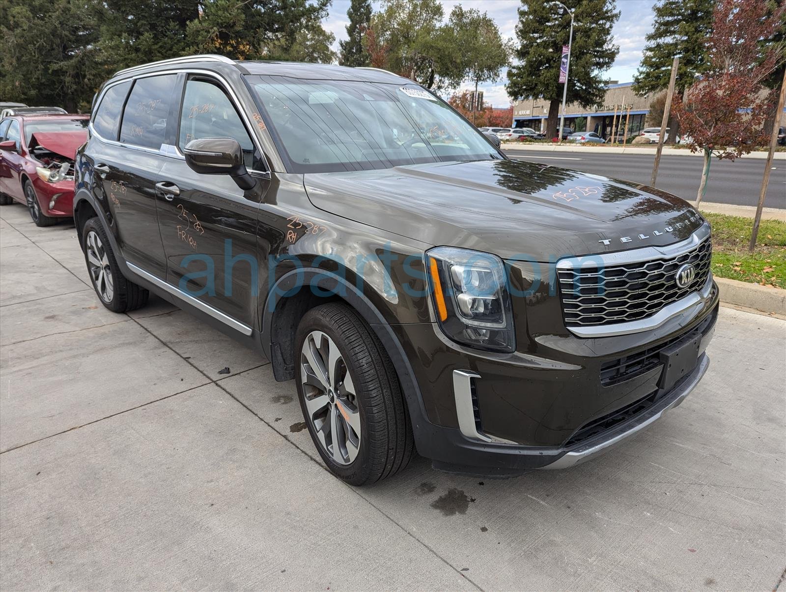 Used OEM Kia Telluride Parts