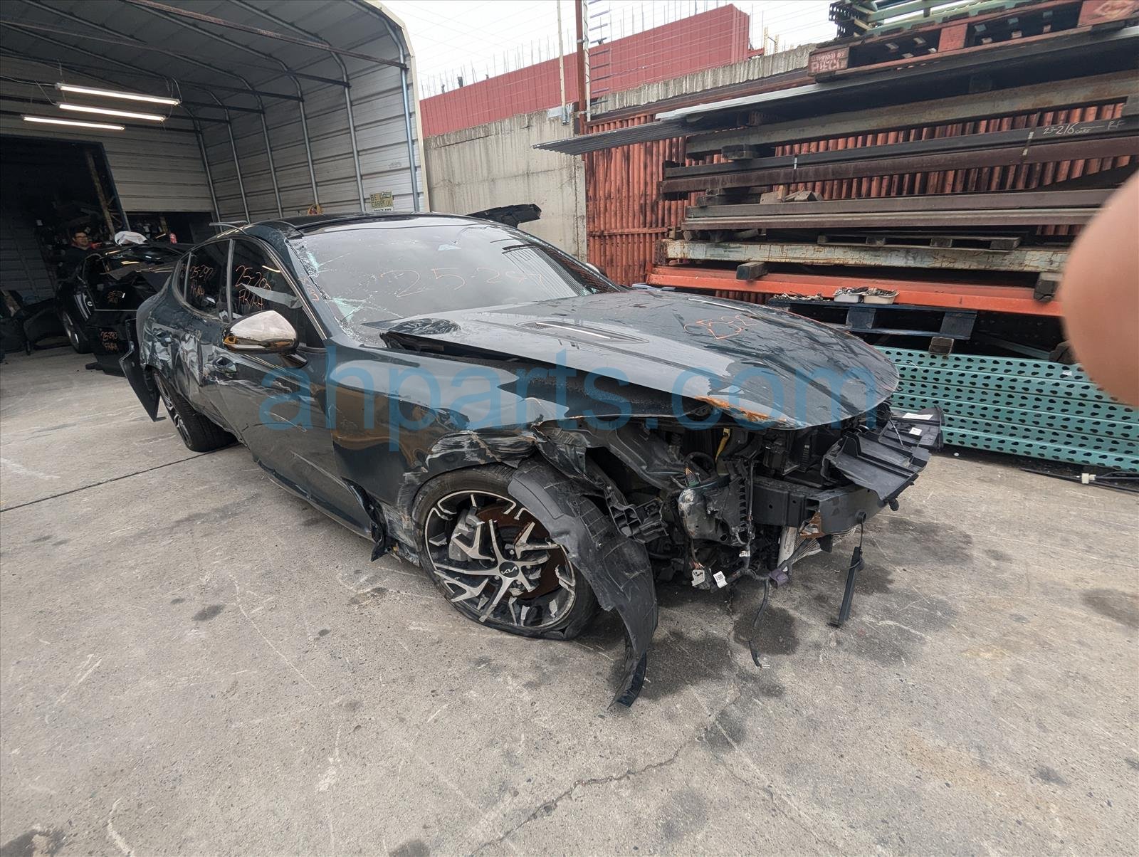 Kia RR/LH FORWARD UPPER CONTROL ARM Kia RR/LH FORWARD UPPER CONTROL ARM