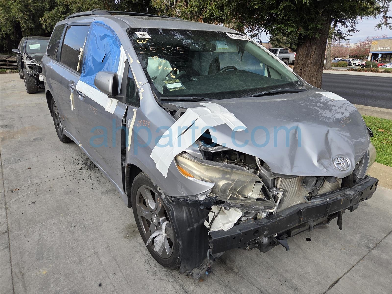 Used OEM Toyota Sienna Parts