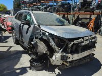 Toyota FR/LH DOOR - SILVER - NO MIRROR/TRIM Toyota FR/LH DOOR - SILVER - NO MIRROR/TRIM